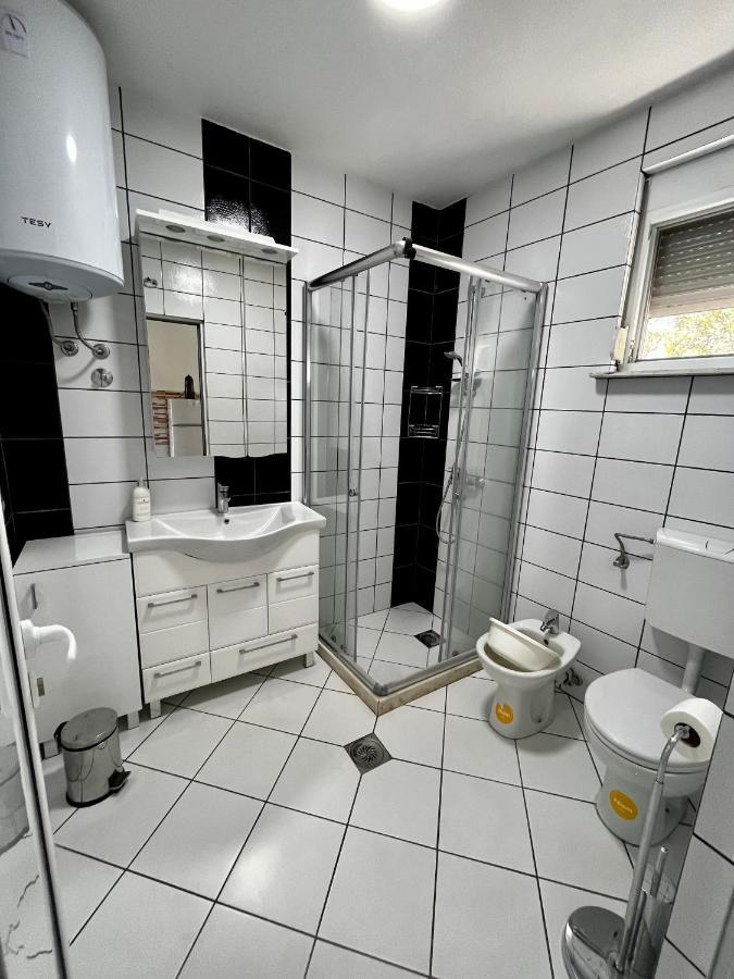 Apartments Apartmani Bojana Utjeha-Bušat Eksteriør billede